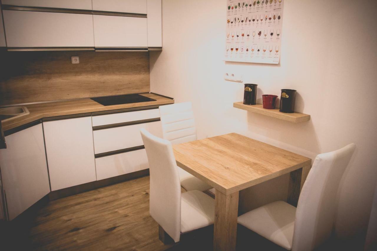 Apartman Rezidence Mikulov Exterior foto