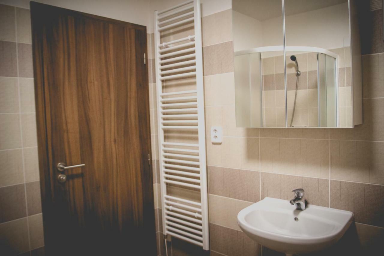 Apartman Rezidence Mikulov Exterior foto
